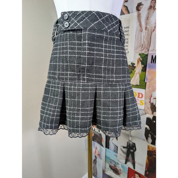 No Boundaries Y2K Plaid Skirt - Picture 1 of 4